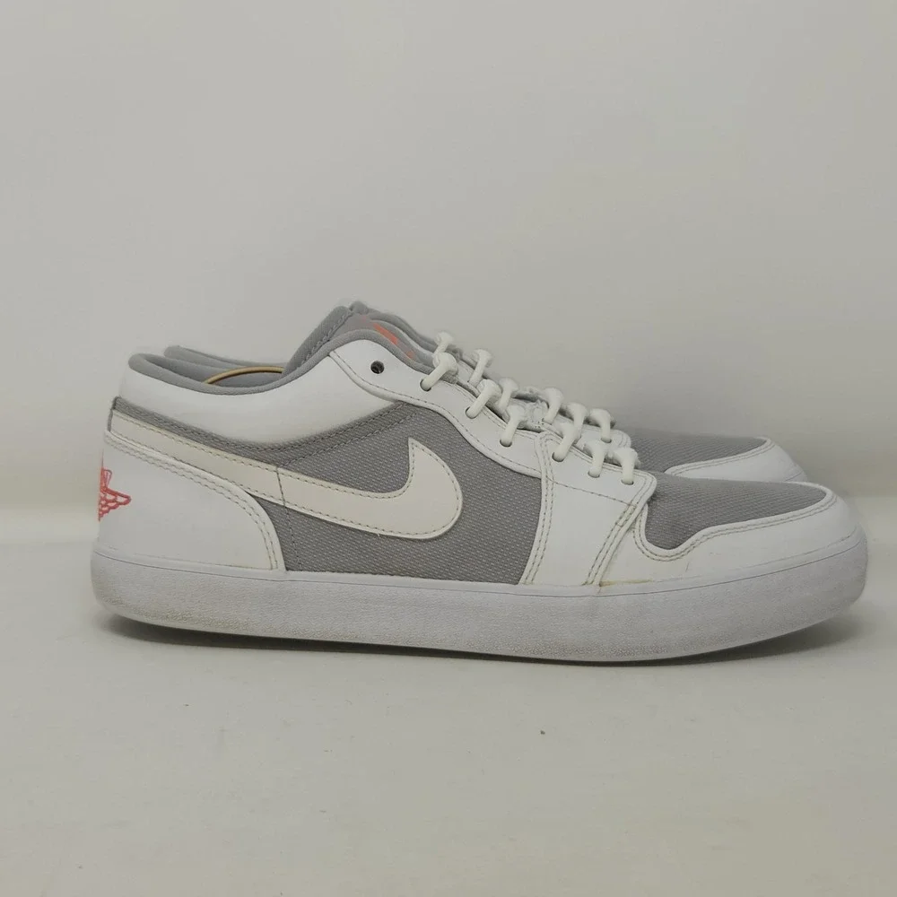 Nike Air Jordan 1 Low Top V2 Wolf Grey White 552312-023 Size‎ 8 RETRO